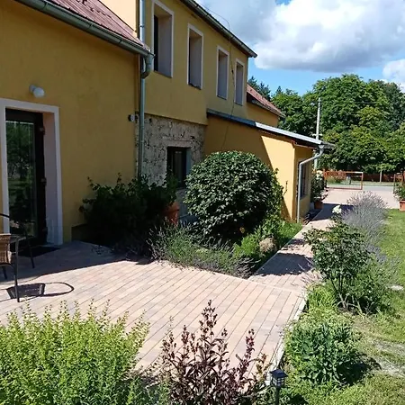 Apartment Ralsko-hradcany - Hradcany (Kurivody)